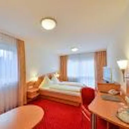 Viktoria Hotel 3*