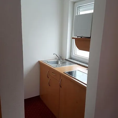Viktoria 3*